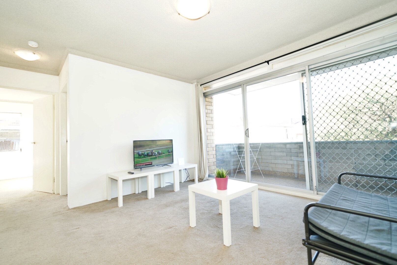 Comfortable living room in CosyEasy apartment