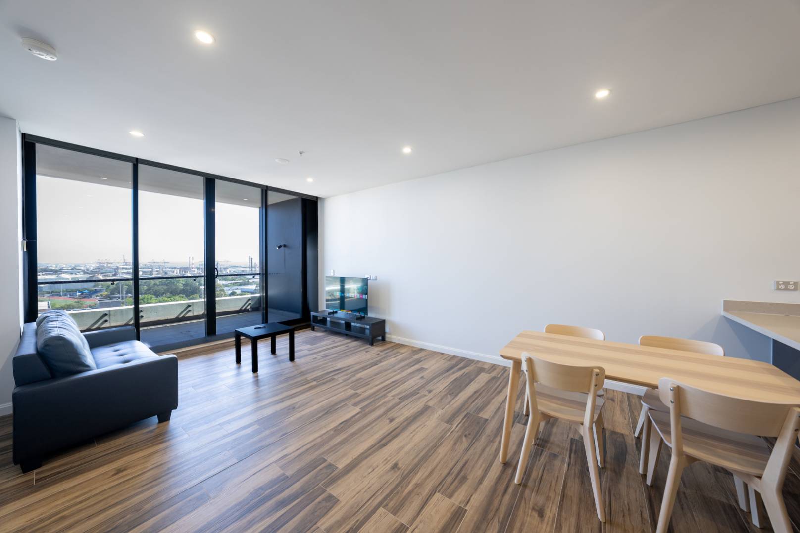 CosyEasy high-end apartments for relocation