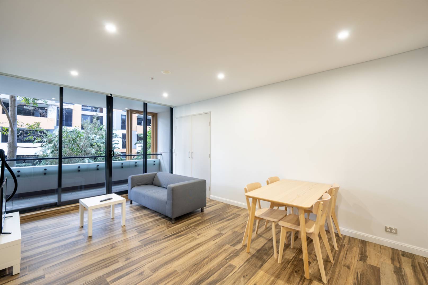 CosyEasy repairs service for rental apartments